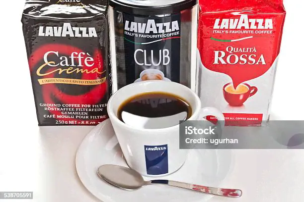 Для Приготовления Кофе Lavazza — стоковые фотографии и другие картинки 2015 - 2015, Lavazza, Ароматический-0